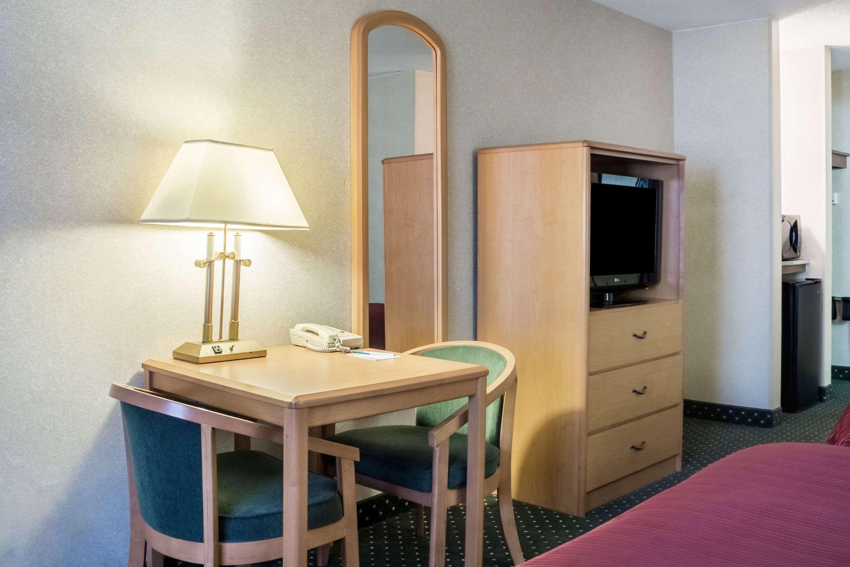 Quality Inn & Suites South Су-Фолс Экстерьер фото