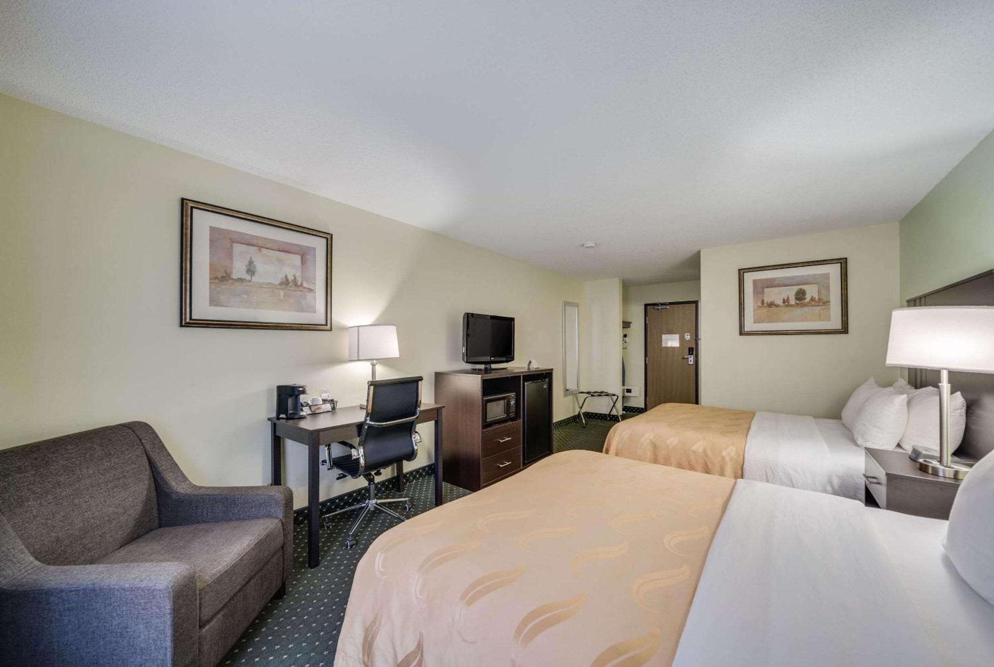 Quality Inn & Suites South Су-Фолс Экстерьер фото